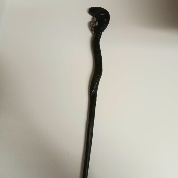 Slytherin Sweater and Death Eater's Wand - Size Medium - Picture 7 of 10